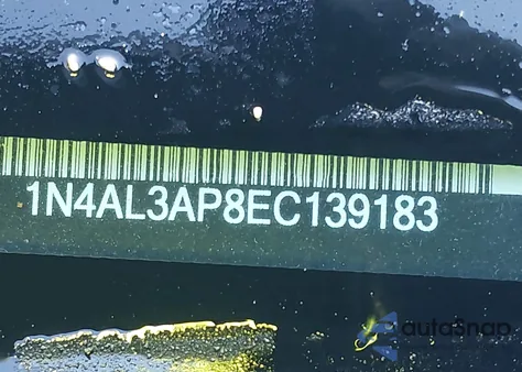 2014 Nissan Altima 2.5 S z USA, uszkodzony, nr VIN 1N4AL3AP8EC139183